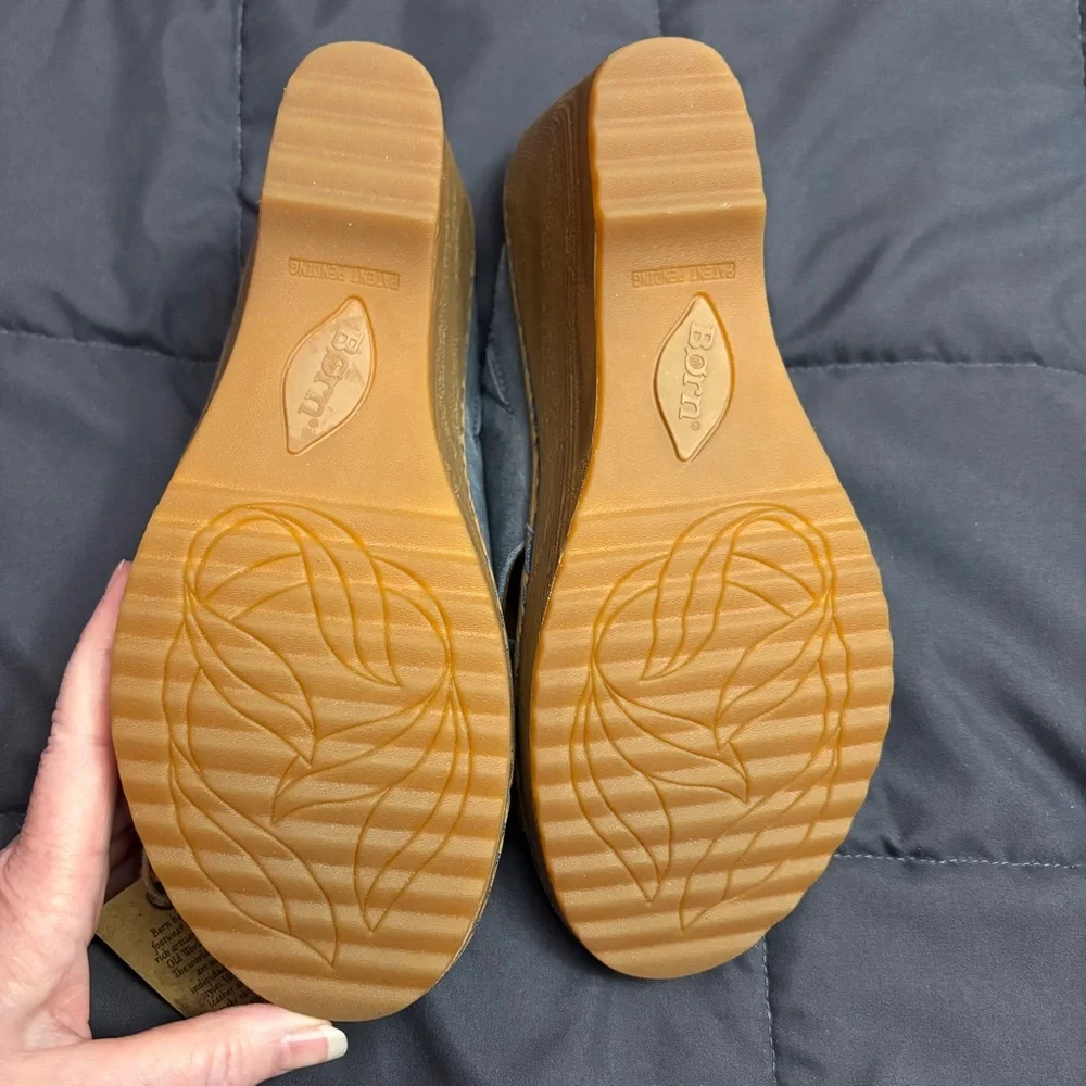 Born Nora Handcrafted Leather/Suede Wedge Sandal - Size: 8 - NIB